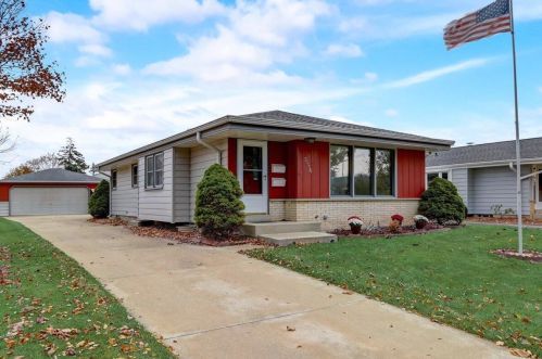 3854 94, Milwaukee WI 53222-2512 exterior