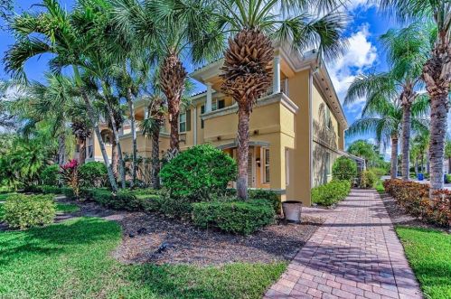 28265 Jeneva Way, Bonita Springs FL  34135-8514 exterior