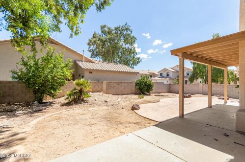 6851 Kern Dr, Tucson AZ  85743-1027 exterior