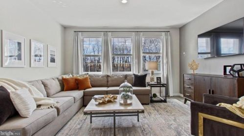 101 Brookside Ln, Gettysburg PA  17325-2026 exterior