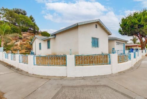 729 Meadowbrook Dr, San Diego, CA 92114-4724
