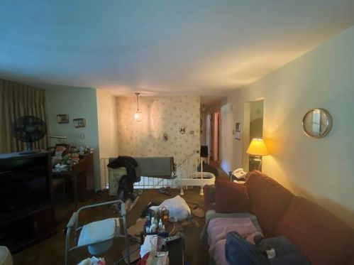 5953 Saltsburg Rd, Verona PA  15147-3313 exterior