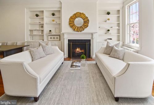 1677 32nd St, Washington, DC 20007-2931