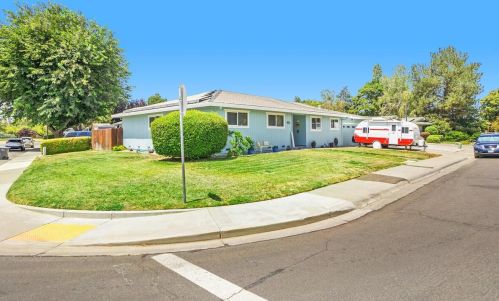 1654 Donner Way, Woodland CA  95695-5564 exterior