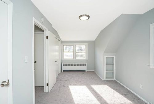 17 Caldwell St, Huntington Station NY 11746-1859 exterior