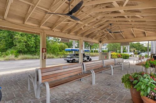 36 Las Brisas Way, Naples FL  34108-8293 exterior