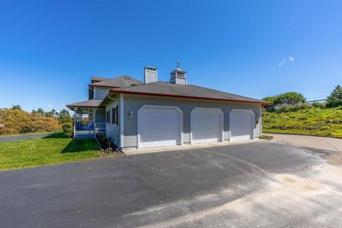 6301 Highland Pl, Sebastopol CA  95472-6100 exterior