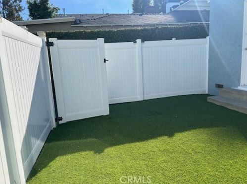 4246 Farmdale Ave, North Hollywood CA  91604-2938 exterior