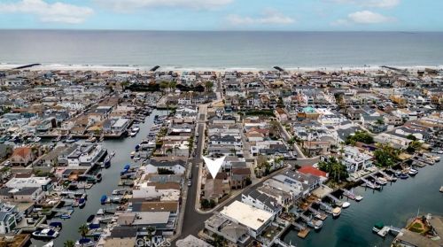 509 38th St, Newport Beach, CA 92663-3220
