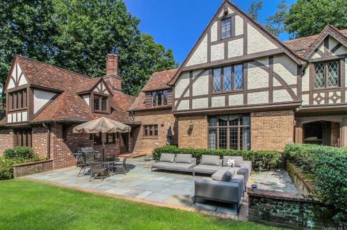 33 Tompkins Rd, Scarsdale, NY 10583-2837