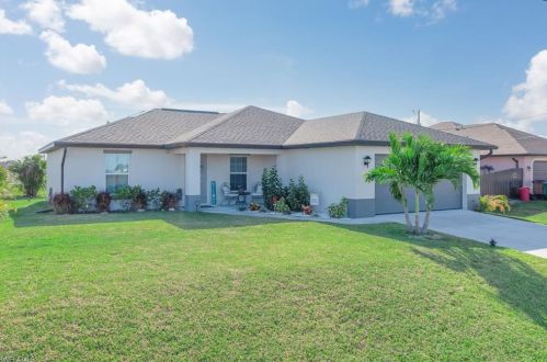 1123 4th Pl, Cape Coral FL  33990-0028 exterior