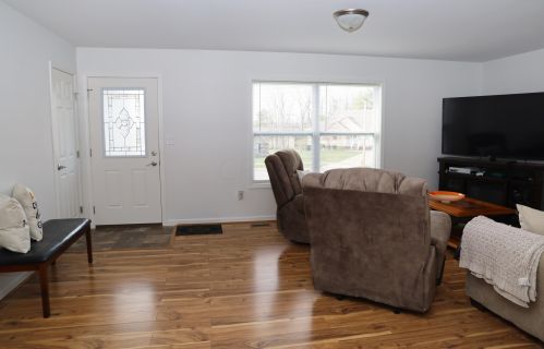 1413 Pinewood Ct, Bellefontaine OH  43311-8905 exterior