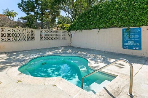 2251 Altisma Way, Carlsbad CA  92009-6305 exterior