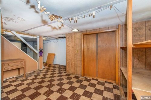 488 Lanza Ave, Outwater NJ  07026-2035 exterior