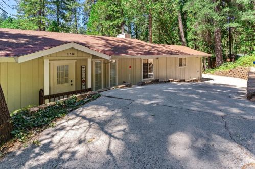 11518 Ball Rd, Grass Valley CA  95949-6709 exterior