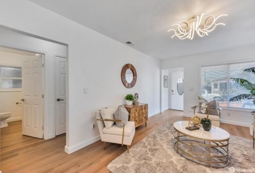 1244 106th Ave, Oakland CA  94603-3814 exterior