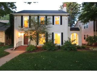 5217 Woodlawn Blvd, Minneapolis, MN 55417-1943