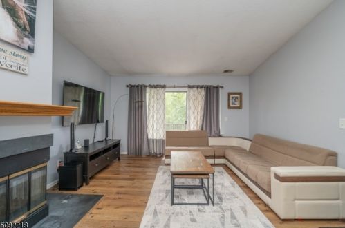 186 Robertson Way, Lincoln Park, NJ 07035-1852