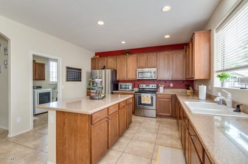 2145 Oakland St, Chandler, AZ 85225-4188