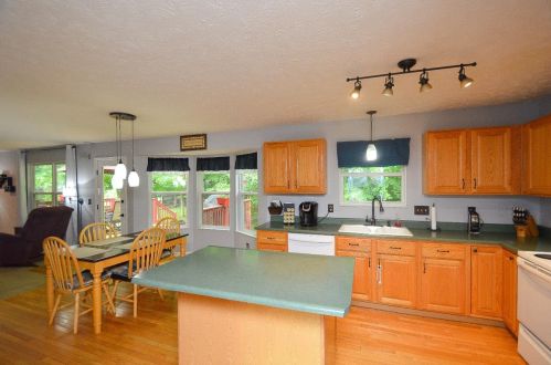 1275 Mcguffey Ln, Stonelick OH  45103-1148 exterior