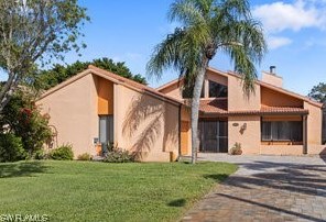 28425 Highgate Dr, Bonita Springs FL  34135-6832 exterior