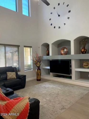 11282 162nd Ln, Sun City, AZ 85379-4600