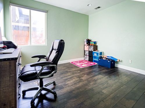 13570 Quartz Way, Lathrop CA  95330-9196 exterior