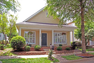 14522 Holly Springs Dr, Huntersville, NC 28078-3270
