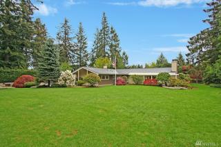 20425 Maplewood Dr, Edmonds WA  98026-6672 exterior
