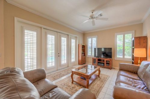 7517 Citrus Hill Ln, Naples FL  34109-0601 exterior