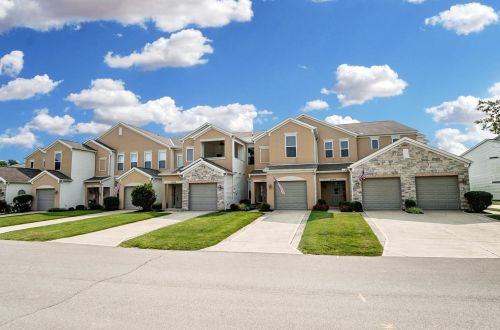 7242 Villa Ln, New Haven, OH 45030-9201