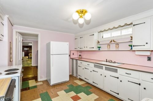 304 Jacksonville Rd, Lincoln Park NJ  07035-1515 exterior