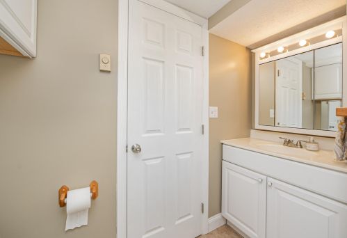 2223 Genevieve Ln, Covington KY  41011-4009 exterior