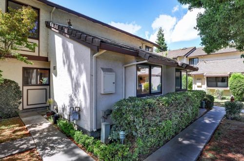1030 Liebelt Ct, San Jose, CA 95126-4077