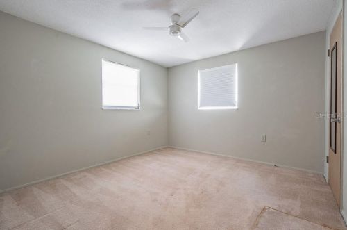 3249 Holiday Lake Dr, Tarpon Springs FL  34691-5013 exterior