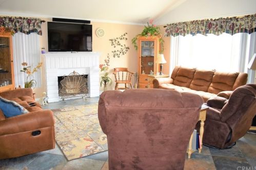 11606 Mindanao St, Cypress, CA 90630-5643