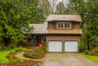 15627 66th Ave, Camano Island, WA 98292-6934