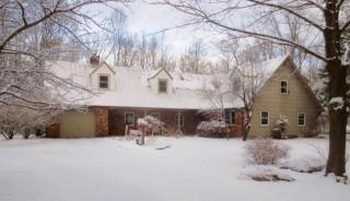 319 Henrys Crossing Rd, Cresco, PA 18326-7747