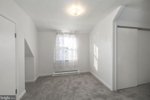 909 Sycamore Dr, Lansdale PA 19446-1722 exterior