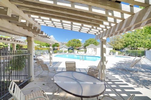 2160 Bayo Claros Cir, Morgan Hill CA  95037-7006 exterior