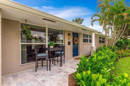 744 Tradewind Dr, West Palm Beach, FL 33408-4126