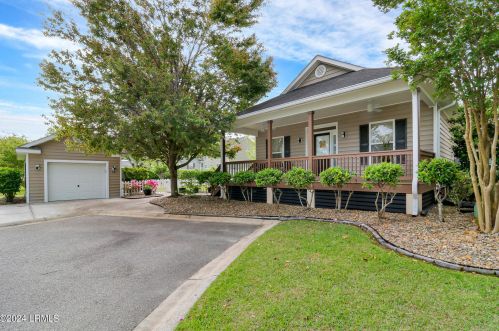18 Bradford Ct, Beaufort, SC 29902-3307