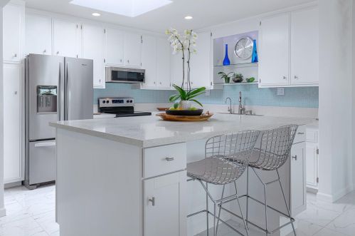 1848 Sandcliff Rd, Palm Springs CA  92264-4844 exterior