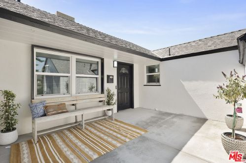 6625 Matilija Ave, Van Nuys, CA 91405-4816