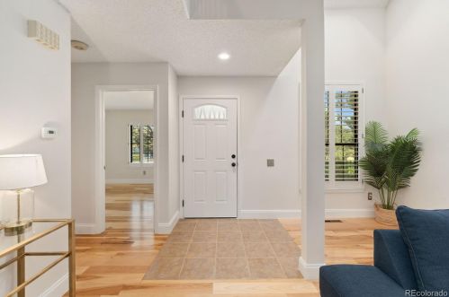 8107 Phillips Cir, Englewood CO 80112-3254 exterior