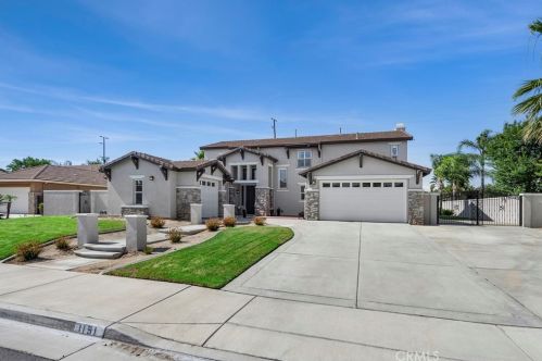1191 Pamplona Dr, Riverside CA  92508-8724 exterior