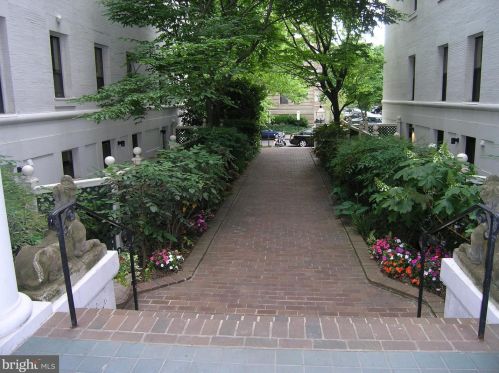 2123 California St, Washington, DC 20008-1874