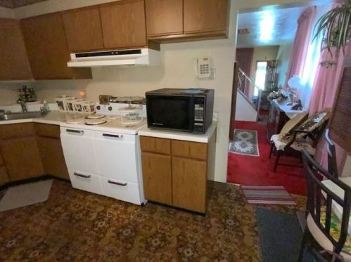 1314 Olivant St, Pittsburgh PA 15206-1265 exterior