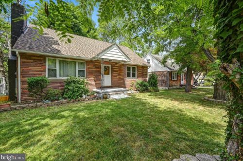 263 Princeton Ave, Trenton, NJ 08619-2352