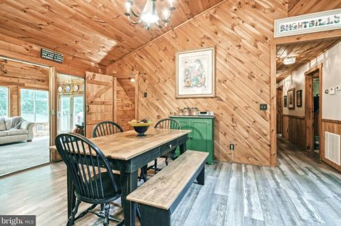 315 Bacon Rd, Red Lion PA  17356-8887 exterior